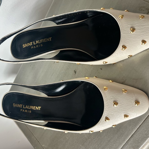 Saint Laurent Paris // Saint Laurent Carole 60 studded leather slingback pumps. - Picture 10 of 11